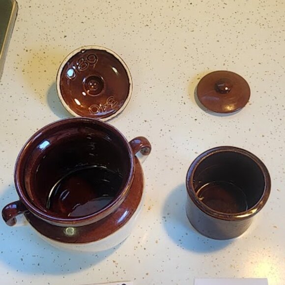 Vintage McCoy Pottery Bean Pot and Lid with Bonus Jar with Lid - Picture 5 of 6